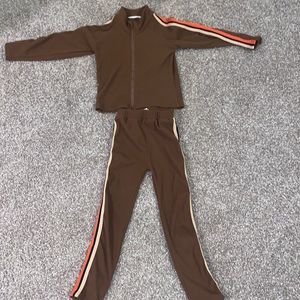 Girls jogging suit